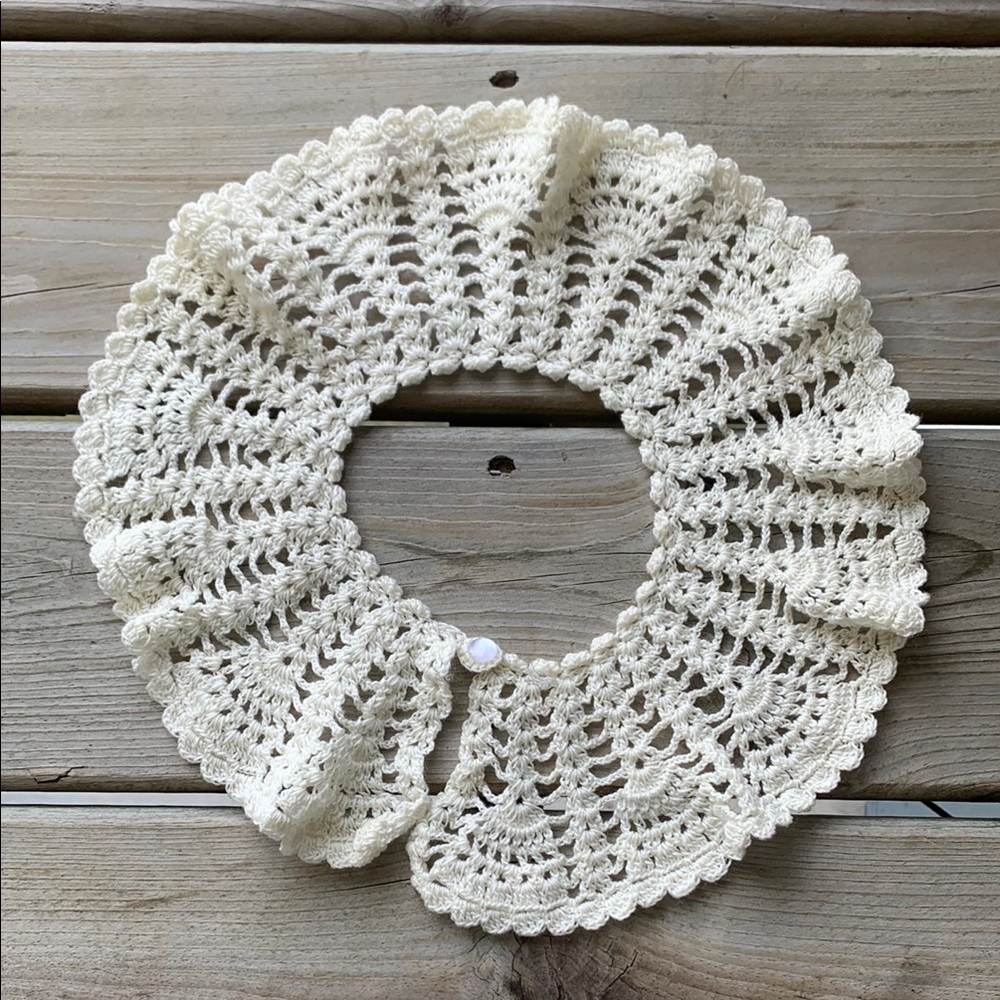 Vintage Handmade Crochet Lace Collar
